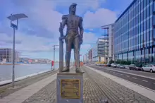 ADMIRAL BROWN MEMORIAL STATUE [SIR JOHN ROGERSON'S QUAY MARCH 2013]-234449-1