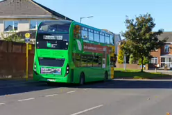 122 BUS TERMINUS [ASHINGTON PARK]-242459-1