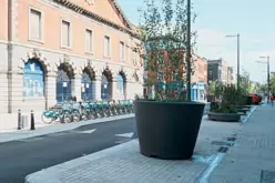 DUBLINBIKES DOCKING STATION 73 [AT THE OLD IVEAGH MARKETS BUILDING ON FRANCIS STREET]-219444-1