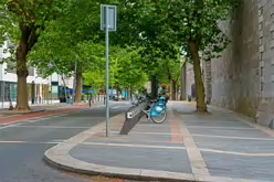 DUBLINBIKES DOCKING STATION 97 AT KILMAINHAM GAOL [BESIDE A NATIONAL MONUMENT]-219769-1