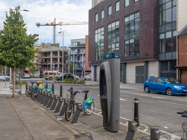 DOCKING STATION 115 Killarney Street in Dublin, Ireland, is a street steeped in history and architectural diversity, nestled in the heart of...