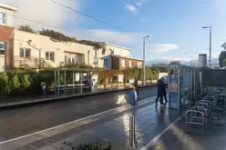 WINDY ARBOUR TRAM STOP [17 DECEMBER 2022]-212213-1