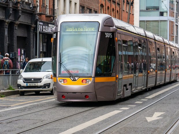 CHANCERY STREET With frequent services throughout the day, the Red Line is a popular choice for commuters, students, and visitors. It...