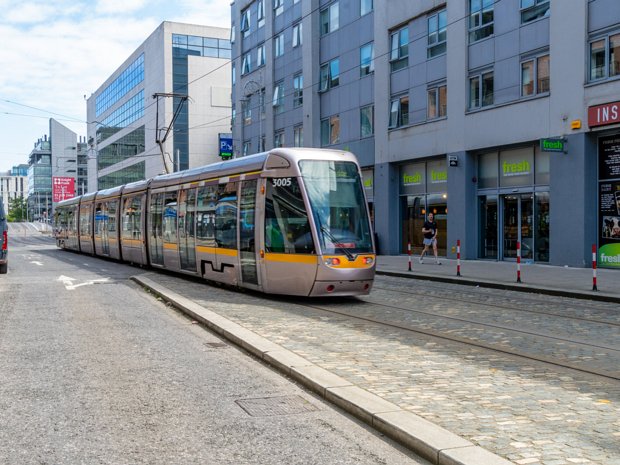 TRAMS TO AND FROM THE POINT Taking the Luas Red Line from Store Street (Busaras) to the Point Village