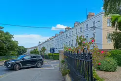 LONGFORD TERRACE AND CLOSE BY [SALTHILL AND MONKSTOWN TRAIN STATION]-219387-1