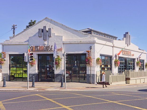 THE WITHWORTH PUB The Whitworth was known for its stylish art deco interior, which was created from a converted garage that had once...