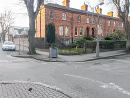 DARTMOUTH SQUARE [A VICTORIAN SQUARE NEAR RANELAGH IN DUBLIN]-168999-1