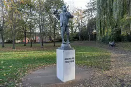 MEMORIAL TO RICHARD CROSBIE [HE MADE THE FIRST HOT AIR BALLOON FLIGHT IN IRELAND FROM RANELAGH]-157998-1