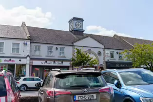 MY FIRST TIME TO PHOTOGRAPH THE TOWN OF CARLOW [30 AUGUST 2024]-239738-1