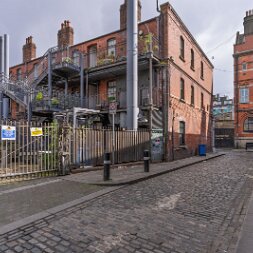 TEMPLE BAR SESSION TWO Exploring the subtle differences between the Sony A1 II and Sony A7RV on the streets of Dublin. From sensor dust...