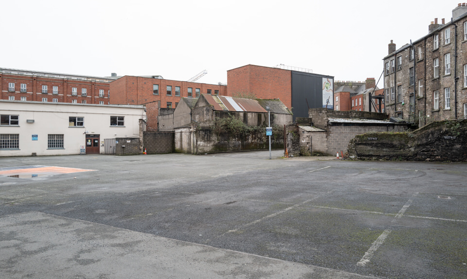 BOLTON STREET COLLEGE HAS A CAR PARK THAT IS ALWAYS FULL [EVEN WHEN IT IS EMPTY]-264375.jpg