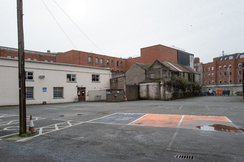 BOLTON STREET COLLEGE HAS A CAR PARK THAT IS ALWAYS FULL [EVEN WHEN IT IS EMPTY]-264378.jpg