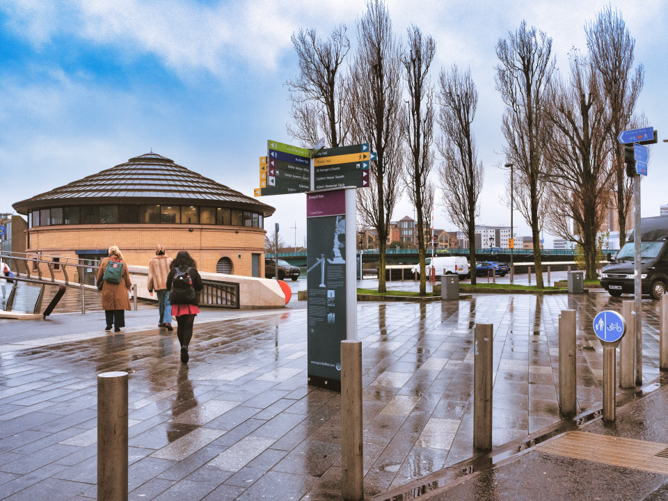 CUSTOM HOUSE SQUARE AND NEARBY [PHOTOGRAPHED IN DECEMBER 2025 WHEN THE WEATHER WAS TERRIBLE]-264268.jpg