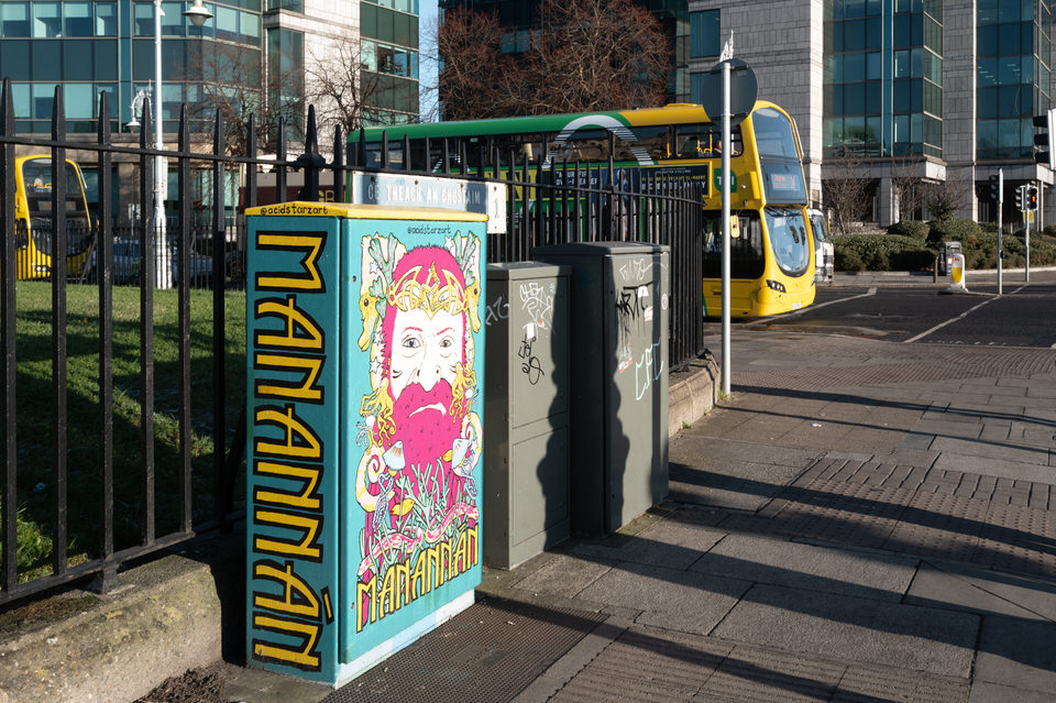 Manannán MacLir Brings Myth and Colour to Custom House Quay