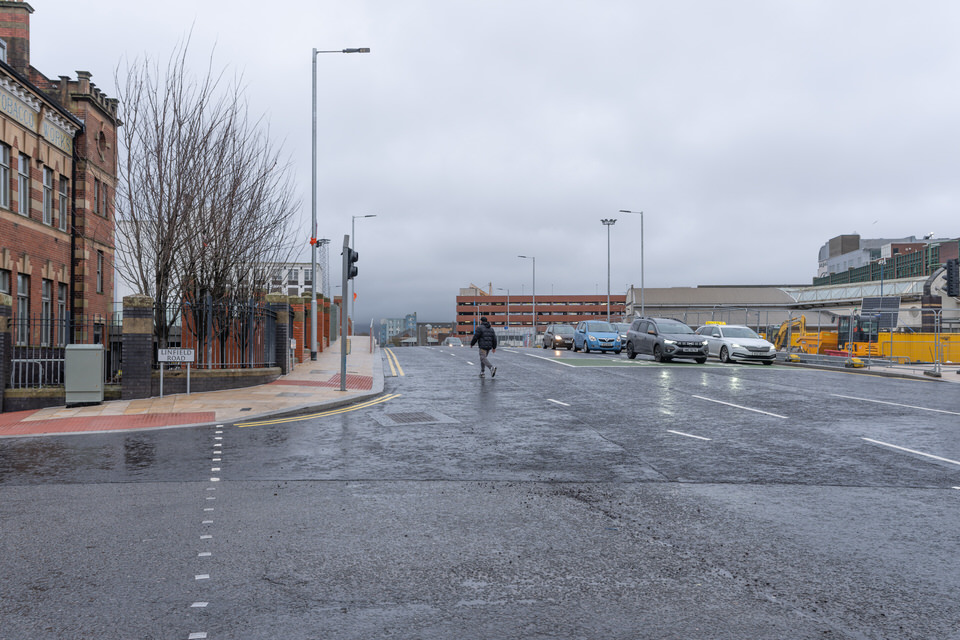 BELFAST GRAND CENTRAL STATION IN CONTEXT [WEAVER'S CROSS AREA]-264077.jpg