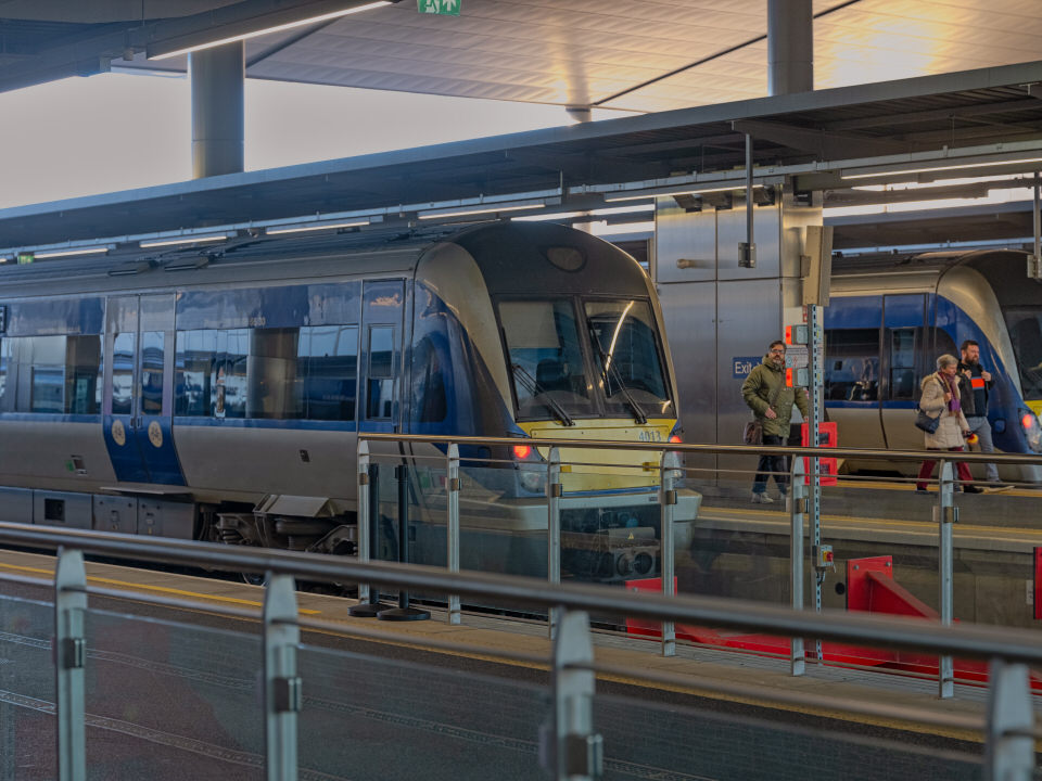 BELFAST GRAND CENTRAL STATION IN CONTEXT [WEAVER'S CROSS AREA]-264111.jpg