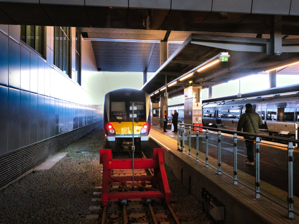 BELFAST GRAND CENTRAL STATION IN CONTEXT [WEAVER'S CROSS AREA]-264113.jpg