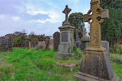 RETURNING TO ST JOHN'S CHURCHYARD [A TALE OF TWO CAMERAS AND A VERY OLD GRAVEYARD]-265187.jpg