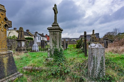RETURNING TO ST JOHN'S CHURCHYARD [A TALE OF TWO CAMERAS AND A VERY OLD GRAVEYARD]-265193.jpg