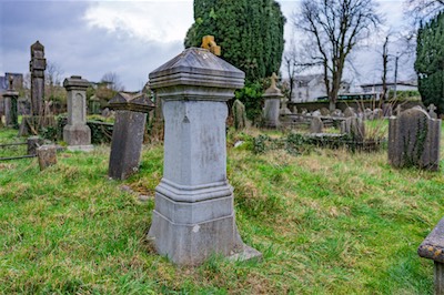 RETURNING TO ST JOHN'S CHURCHYARD [A TALE OF TWO CAMERAS AND A VERY OLD GRAVEYARD]-265199.jpg
