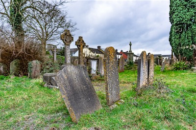 RETURNING TO ST JOHN'S CHURCHYARD [A TALE OF TWO CAMERAS AND A VERY OLD GRAVEYARD]-265203.jpg