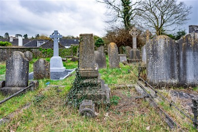 RETURNING TO ST JOHN'S CHURCHYARD [A TALE OF TWO CAMERAS AND A VERY OLD GRAVEYARD]-265205.jpg