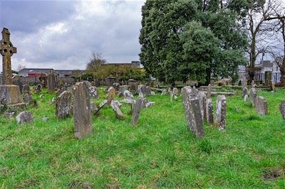 RETURNING TO ST JOHN'S CHURCHYARD [A TALE OF TWO CAMERAS AND A VERY OLD GRAVEYARD]-265210.jpg