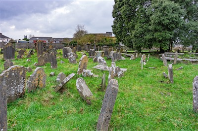 RETURNING TO ST JOHN'S CHURCHYARD [A TALE OF TWO CAMERAS AND A VERY OLD GRAVEYARD]-265211.jpg