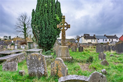 RETURNING TO ST JOHN'S CHURCHYARD [A TALE OF TWO CAMERAS AND A VERY OLD GRAVEYARD]-265213.jpg