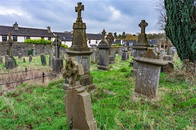 RETURNING TO ST JOHN'S CHURCHYARD [A TALE OF TWO CAMERAS AND A VERY OLD GRAVEYARD]-265230.jpg