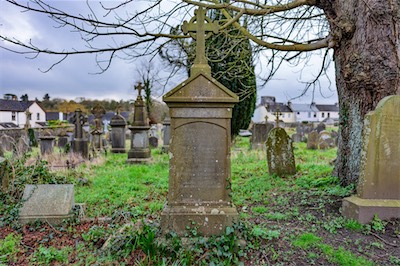 RETURNING TO ST JOHN'S CHURCHYARD [A TALE OF TWO CAMERAS AND A VERY OLD GRAVEYARD]-265235.jpg