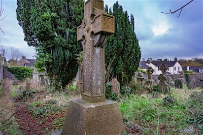 RETURNING TO ST JOHN'S CHURCHYARD [A TALE OF TWO CAMERAS AND A VERY OLD GRAVEYARD]-265237.jpg