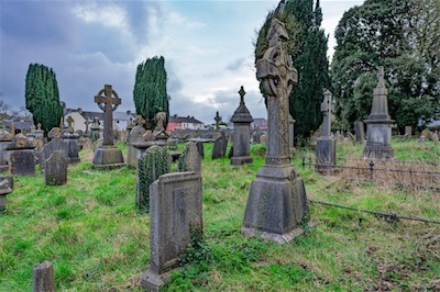 RETURNING TO ST JOHN'S CHURCHYARD [A TALE OF TWO CAMERAS AND A VERY OLD GRAVEYARD]-265241.jpg