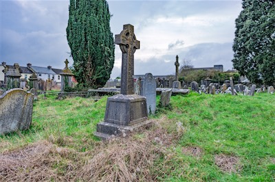 RETURNING TO ST JOHN'S CHURCHYARD [A TALE OF TWO CAMERAS AND A VERY OLD GRAVEYARD]-265243.jpg