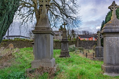 RETURNING TO ST JOHN'S CHURCHYARD [A TALE OF TWO CAMERAS AND A VERY OLD GRAVEYARD]-265244.jpg
