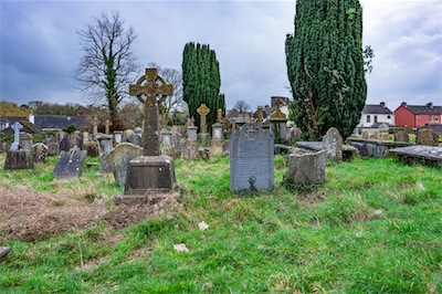 RETURNING TO ST JOHN'S CHURCHYARD [A TALE OF TWO CAMERAS AND A VERY OLD GRAVEYARD]-265245.jpg