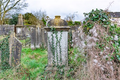 RETURNING TO ST JOHN'S CHURCHYARD [A TALE OF TWO CAMERAS AND A VERY OLD GRAVEYARD]-265261.jpg