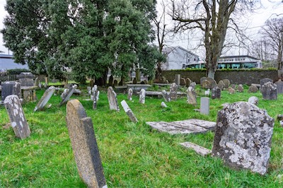 RETURNING TO ST JOHN'S CHURCHYARD [A TALE OF TWO CAMERAS AND A VERY OLD GRAVEYARD]-265267.jpg