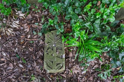 RETURNING TO ST JOHN'S CHURCHYARD [A TALE OF TWO CAMERAS AND A VERY OLD GRAVEYARD]-265272.jpg