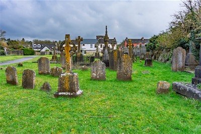 RETURNING TO ST JOHN'S CHURCHYARD [A TALE OF TWO CAMERAS AND A VERY OLD GRAVEYARD]-265275.jpg
