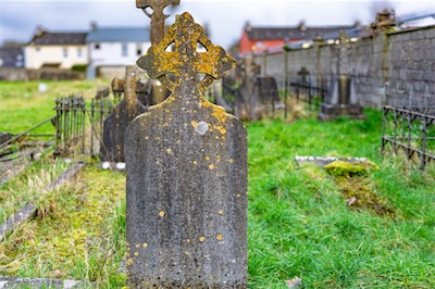 RETURNING TO ST JOHN'S CHURCHYARD [A TALE OF TWO CAMERAS AND A VERY OLD GRAVEYARD]-265279.jpg