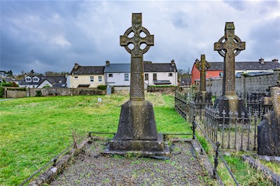 RETURNING TO ST JOHN'S CHURCHYARD [A TALE OF TWO CAMERAS AND A VERY OLD GRAVEYARD]-265282.jpg