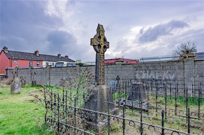 RETURNING TO ST JOHN'S CHURCHYARD [A TALE OF TWO CAMERAS AND A VERY OLD GRAVEYARD]-265283.jpg