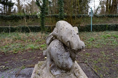 THIS UGLY YOKE IS ACTUALLY A SEMI-ABSTRACT REPRESENTATION OF A RAM [BY IRISH SCULPTOR DICK JOYNT]-265327.jpg