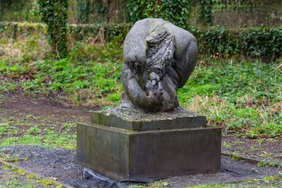 THIS UGLY YOKE IS ACTUALLY A SEMI-ABSTRACT REPRESENTATION OF A RAM [BY IRISH SCULPTOR DICK JOYNT]-265333.jpg
