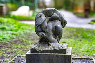 THIS UGLY YOKE IS ACTUALLY A SEMI-ABSTRACT REPRESENTATION OF A RAM [BY IRISH SCULPTOR DICK JOYNT]-265336.jpg