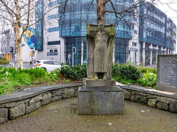 MAGDALENE MEMORIAL GALWAY Explore the history of the Magdalene Women’s Memorial in Galway. Featuring the sculpture of Mick Wilkins and the poetry...