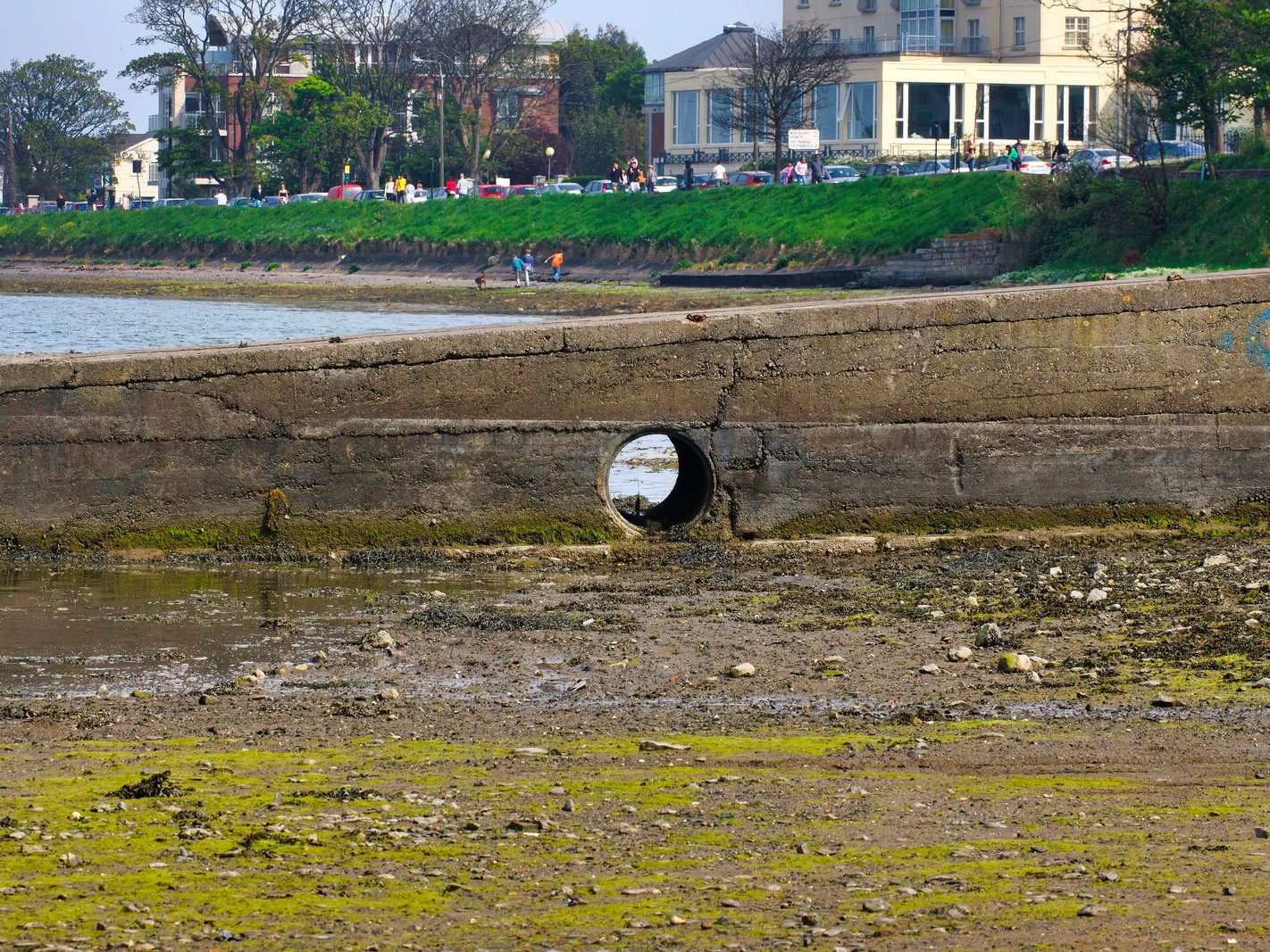 MALAHIDE SEAFRONT IN 2008 NEAREST THE TOWN OR THE LESS ATTRACTIVE SECTION 008