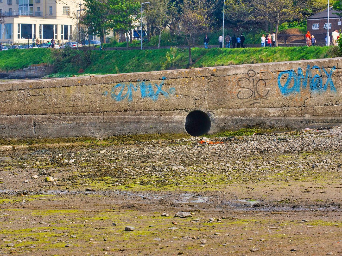 MALAHIDE SEAFRONT IN 2008 NEAREST THE TOWN OR THE LESS ATTRACTIVE SECTION 007