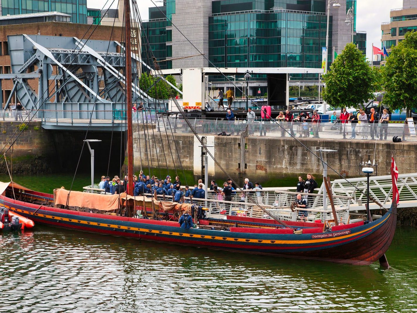THE SEA STALLION FROM GLEANDALOUGH WAS LIFTED INTO THE LIFFEY USING A LARGE CRANE 006